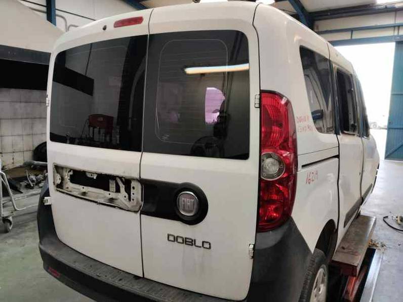 PORTON TRASERO DERECHO FIAT DOBLO 2011 1.3 16V JTD (90 CV)