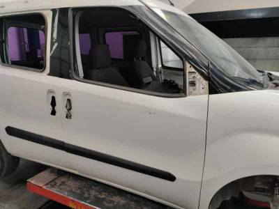 PUERTA DELANTERA DERECHA FIAT DOBLO 2011 1.3 16V JTD (90 CV)