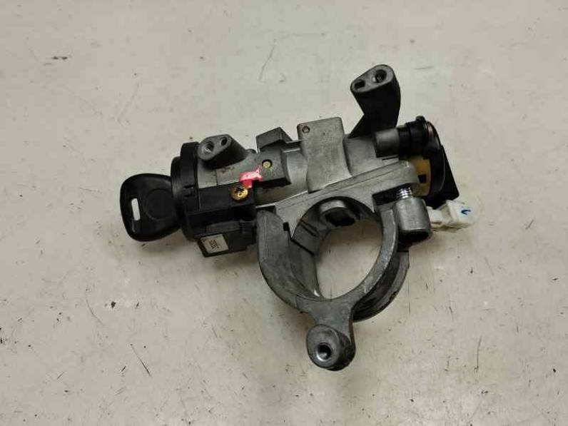 CONMUTADOR DE ARRANQUE MITSUBISHI CARISMA BERLINA 5 2003 1.9 DI-D (116 CV)