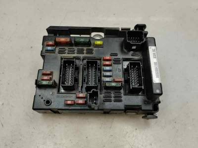 CAJA RELES FUSIBLES PEUGEOT 206 BERLINA 2004 1.4 (75 CV)