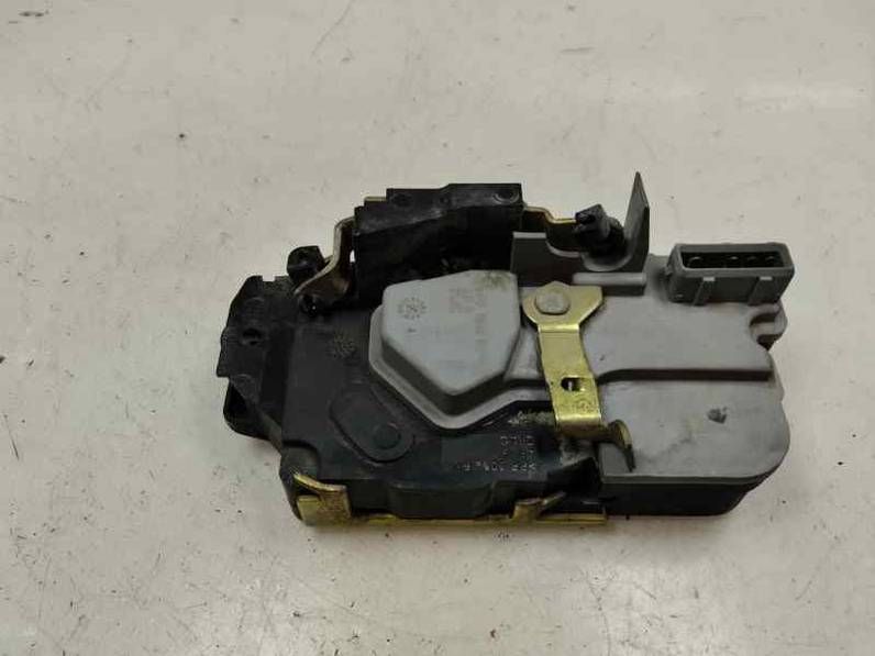 CERRADURA PUERTA TRASERA IZQUIERDA PEUGEOT 206 BERLINA 2004 1.4 (75 CV)