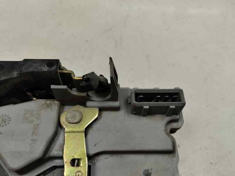 CERRADURA PUERTA TRASERA IZQUIERDA PEUGEOT 206 BERLINA 2004 1.4 (75 CV)