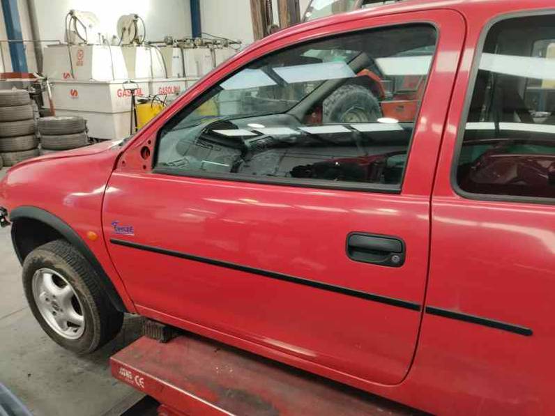 PUERTA DELANTERA IZQUIERDA OPEL CORSA B 1997 1.2 (45 CV)