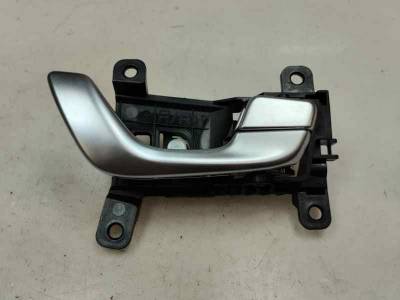 MANETA INTERIOR TRASERA DERECHA HYUNDAI KONA 2023 1.0 GASOLINA (120 CV)