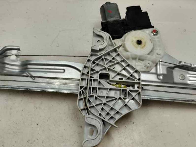 ELEVALUNAS DELANTERO IZQUIERDO HYUNDAI KONA 2023 1.0 GASOLINA (120 CV)