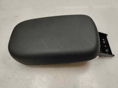 APOYABRAZOS CENTRAL HYUNDAI KONA 2023 1.0 GASOLINA (120 CV)