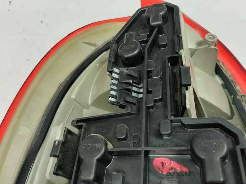 PILOTO TRASERO DERECHO OPEL CORSA B 1997 1.2 (45 CV)