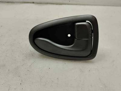 MANETA INTERIOR DELANTERA DERECHA HYUNDAI ACCENT 2001 1.3 (86 CV)