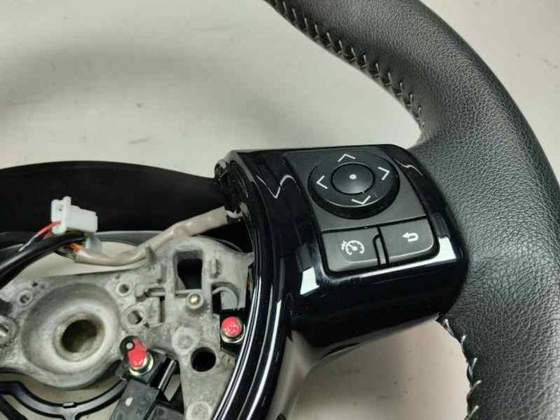 VOLANTE TOYOTA YARIS 2020 1.0 LTR. - 53 KW (72 CV)