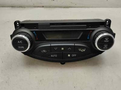 MANDO CLIMATIZADOR TOYOTA YARIS 2020 1.0 LTR. - 53 KW (72 CV)