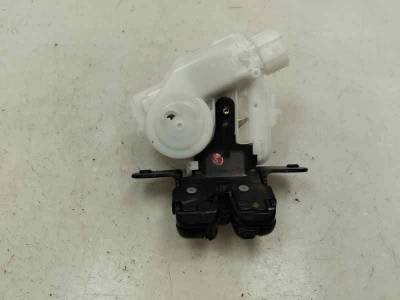 CERRADURA MALETERO PORTON TOYOTA YARIS 2020 1.0 LTR. - 53 KW (72 CV)