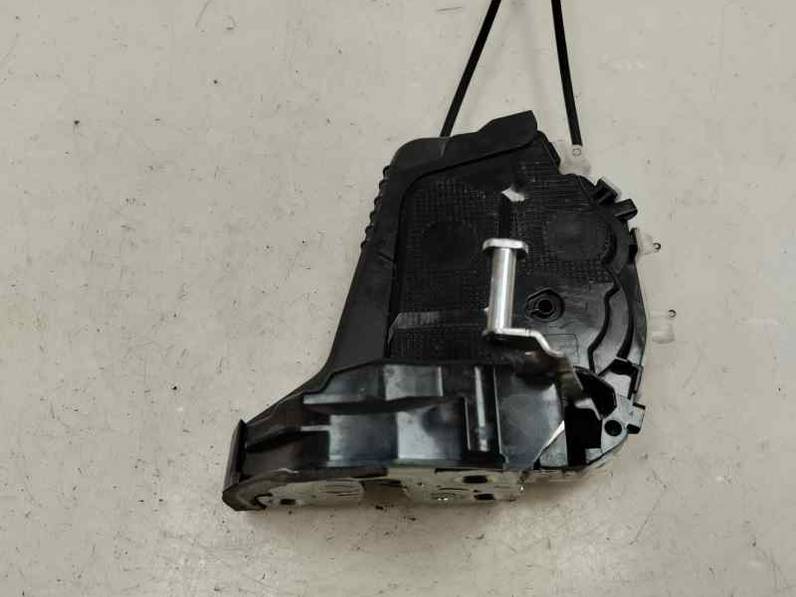 CERRADURA PUERTA TRASERA DERECHA TOYOTA YARIS 2020 1.0 LTR. - 53 KW (72 CV)