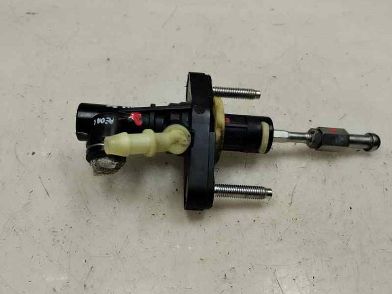 BOMBA EMBRAGUE TOYOTA YARIS 2020 1.0 LTR. - 53 KW (72 CV)