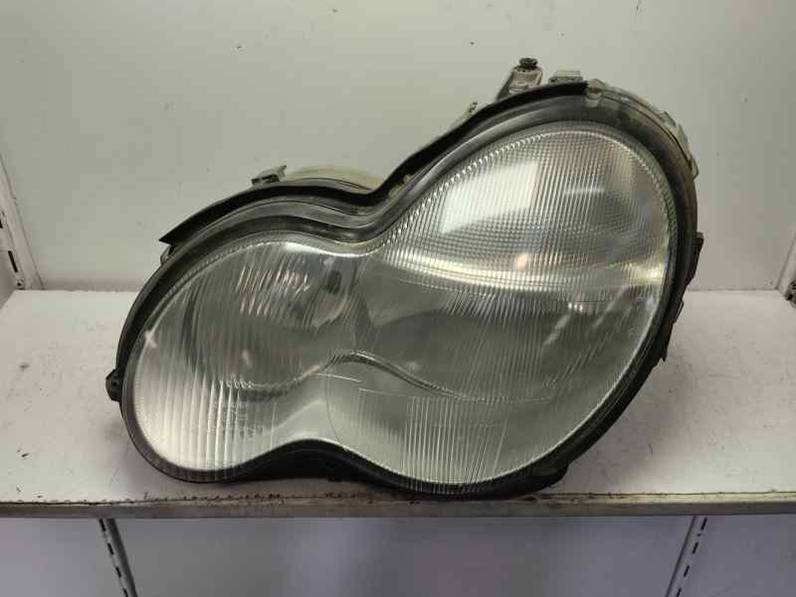 FARO IZQUIERDO MERCEDES CLASE C BERLINA 2003 2.2 CDI (143 CV)