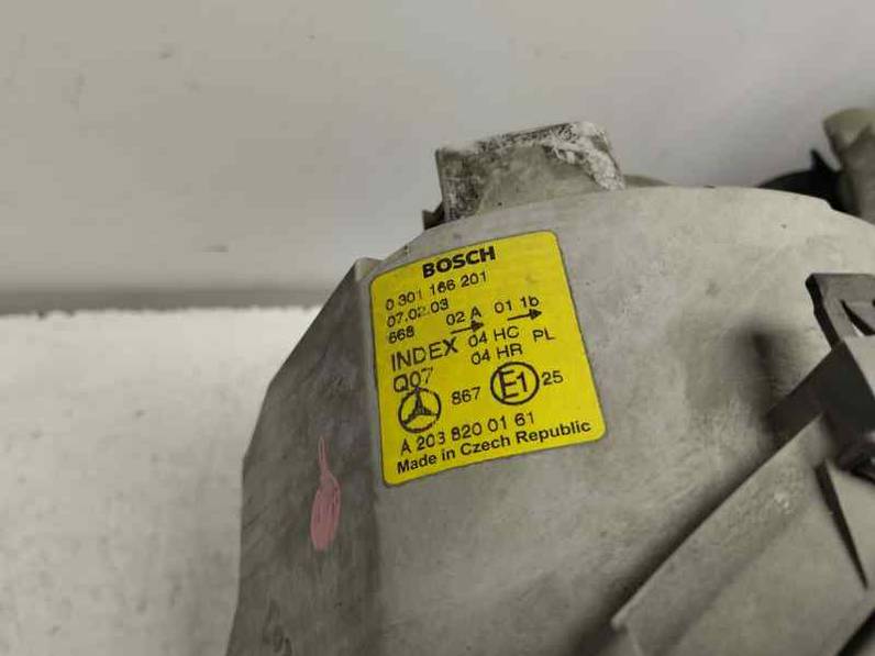 FARO IZQUIERDO MERCEDES CLASE C BERLINA 2003 2.2 CDI (143 CV)