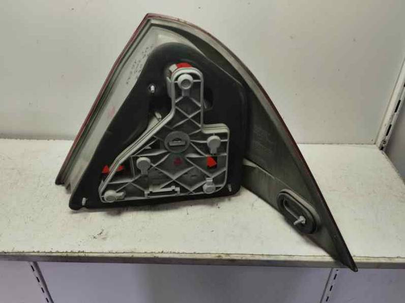 PILOTO TRASERO IZQUIERDO MERCEDES CLASE C BERLINA 2003 2.2 CDI (143 CV)