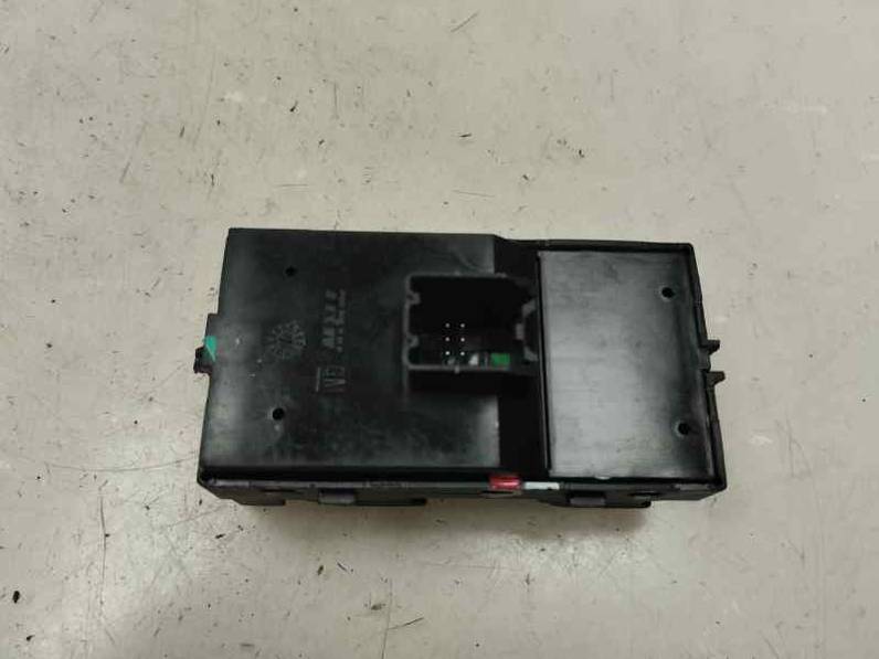 MANDO ELEVALUNAS DELANTERO IZQUIERDO OPEL INSIGNIA BERLINA 2010 2.0 CDTI (131 CV)