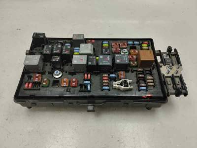 CAJA RELES FUSIBLES OPEL INSIGNIA BERLINA 2010 2.0 CDTI (131 CV)