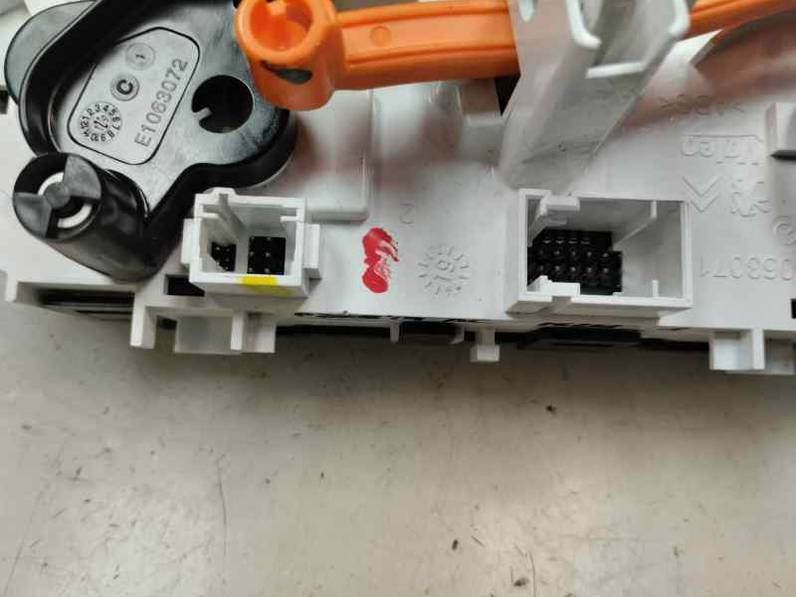 MANDO CALEFACCION AIRE ACONDICIONADO PEUGEOT 2008 2019 1.2 VTI