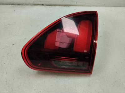 PILOTO TRASERO DERECHO INTERIOR PEUGEOT 2008 2019 1.2 VTI