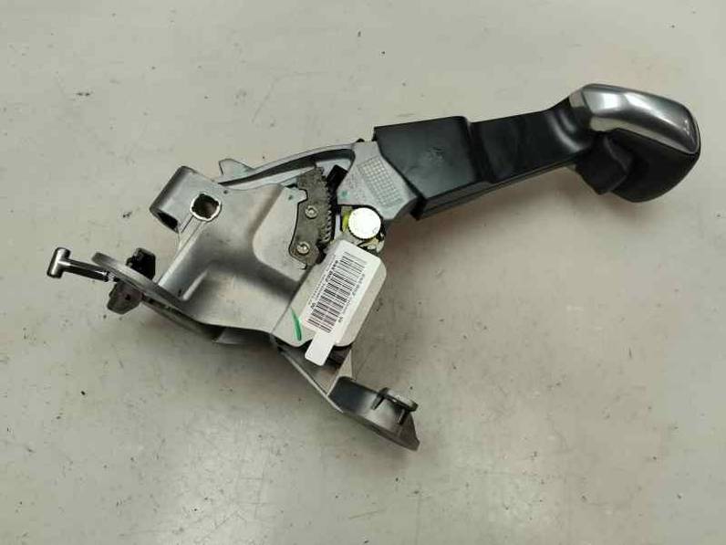 PALANCA FRENO DE MANO PEUGEOT 2008 2019 1.2 VTI