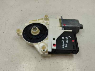 MOTOR ELEVALUNAS TRASERO DERECHO RENAULT MEGANE III BERLINA 5 P 2015 1.2 TCE (115 CV)