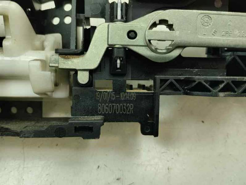 MANETA EXTERIOR DELANTERA IZQUIERDA RENAULT MEGANE III BERLINA 5 P 2015 1.2 TCE (115 CV)