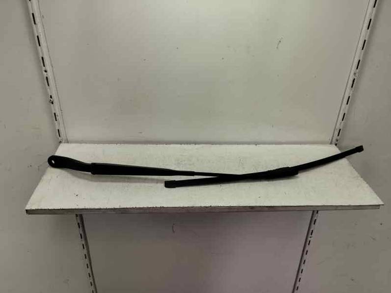 BRAZO LIMPIA DELANTERO IZQUIERDO RENAULT MEGANE III BERLINA 5 P 2015 1.2 TCE (115 CV)