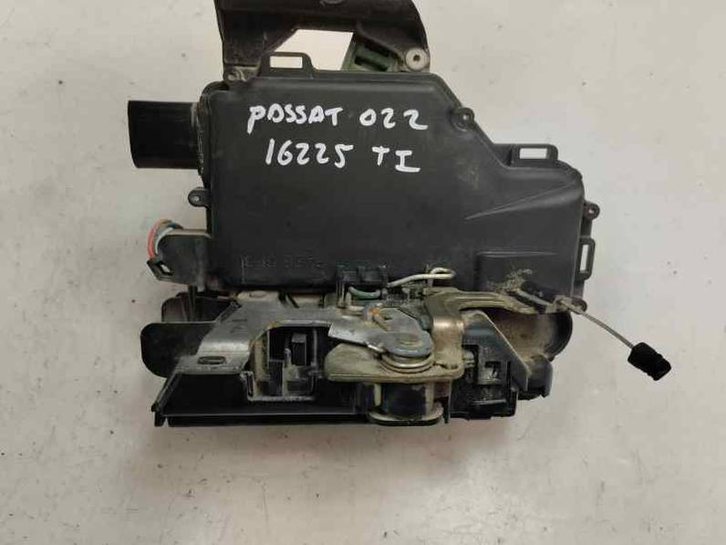 CERRADURA PUERTA TRASERA IZQUIERDA VOLKSWAGEN PASSAT BERLINA 2002 1.9 TDI (131 CV)