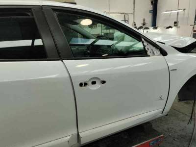 PUERTA DELANTERA DERECHA RENAULT MEGANE III BERLINA 5 P 2015 1.2 TCE (115 CV)