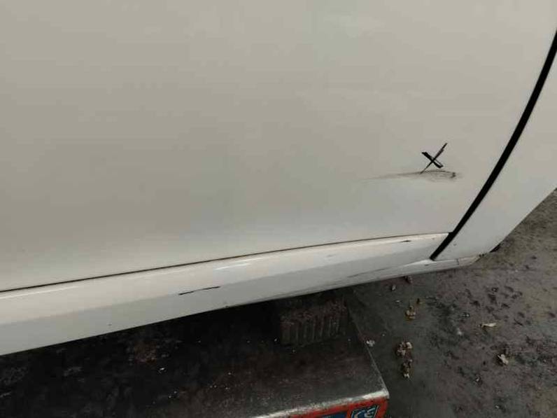 PUERTA DELANTERA DERECHA RENAULT MEGANE III BERLINA 5 P 2015 1.2 TCE (115 CV)