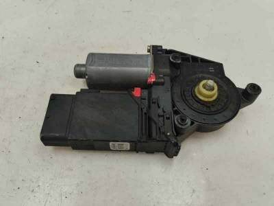 MOTOR ELEVALUNAS DELANTERO DERECHO VOLKSWAGEN PASSAT BERLINA 2002 1.9 TDI (131 CV)