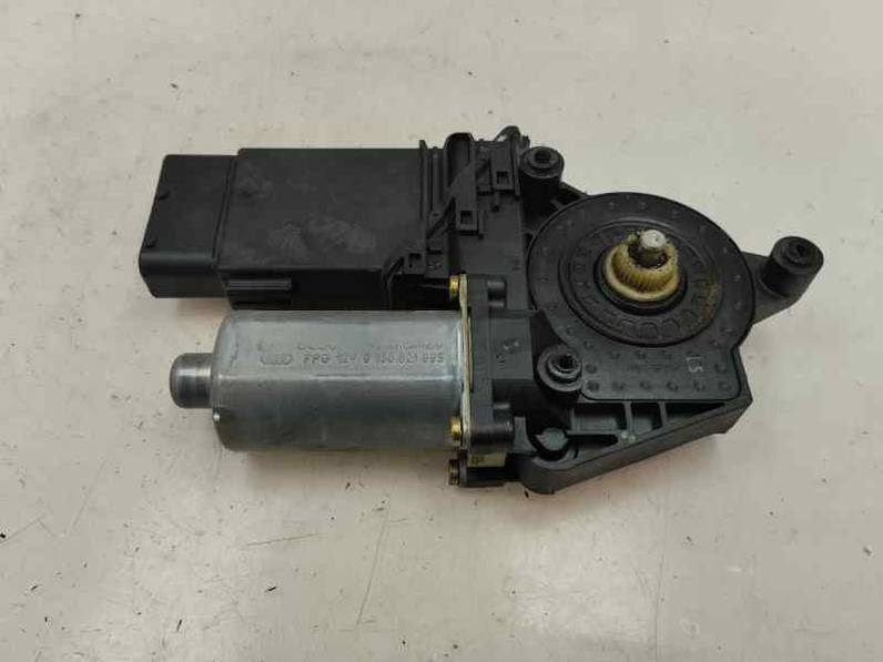 MOTOR ELEVALUNAS DELANTERO IZQUIERDO VOLKSWAGEN PASSAT BERLINA 2002 1.9 TDI (131 CV)