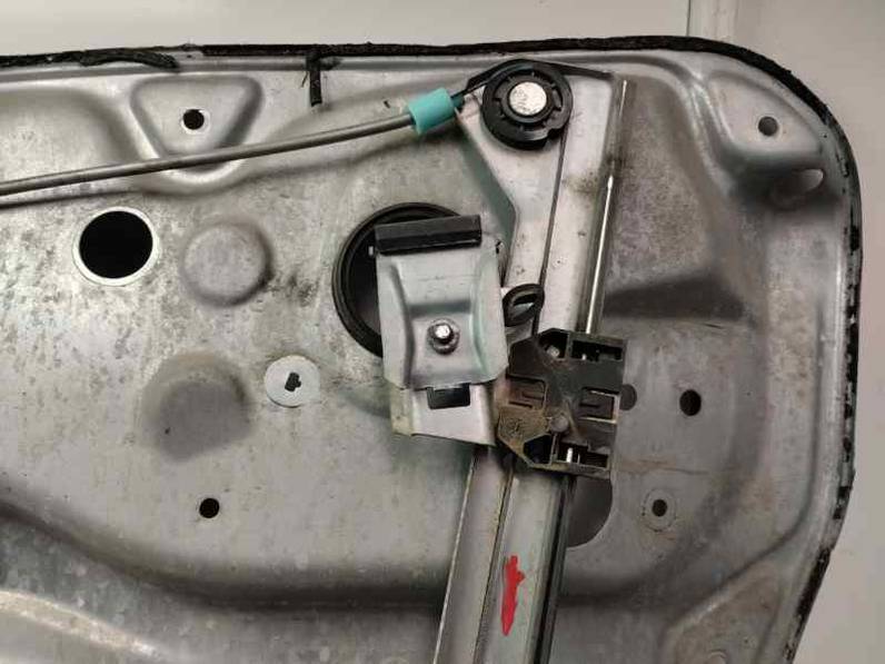 ELEVALUNAS DELANTERO IZQUIERDO VOLKSWAGEN PASSAT BERLINA 2002 1.9 TDI (131 CV)