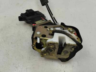 CERRADURA PUERTA TRASERA DERECHA MAZDA 6 BERLINA 2005 1998 (136 CV)