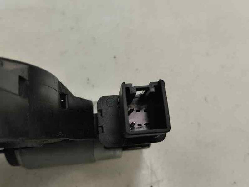 MOTOR ELEVALUNAS DELANTERO DERECHO MAZDA 6 BERLINA 2005 1998 (136 CV)