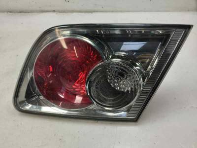 PILOTO TRASERO DERECHO INTERIOR MAZDA 6 BERLINA 2005 1998 (136 CV)