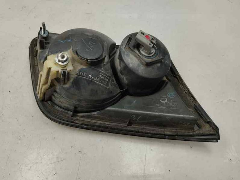 PILOTO TRASERO DERECHO INTERIOR MAZDA 6 BERLINA 2005 1998 (136 CV)