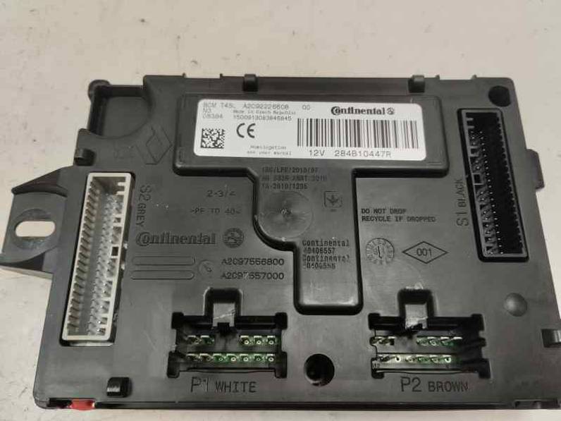 CAJA RELES FUSIBLES RENAULT CLIO IV 2018 0.9 TCE (90 CV)