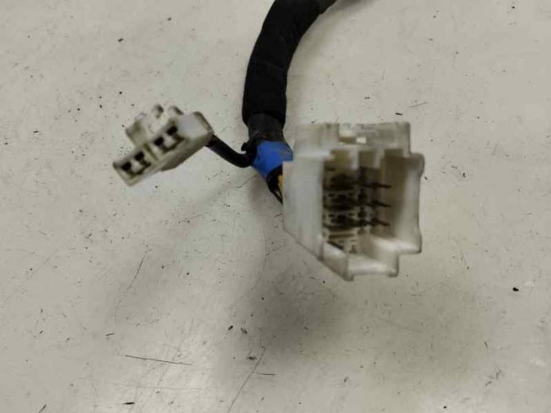 MANDO MULTIFUNCION KIA CARNIVAL II 2003 2.9 CRDI (145 CV)