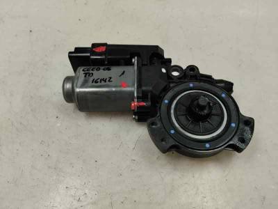 MOTOR ELEVALUNAS TRASERO DERECHO KIA CEE D 2008 1.6 CRDI (116 CV)
