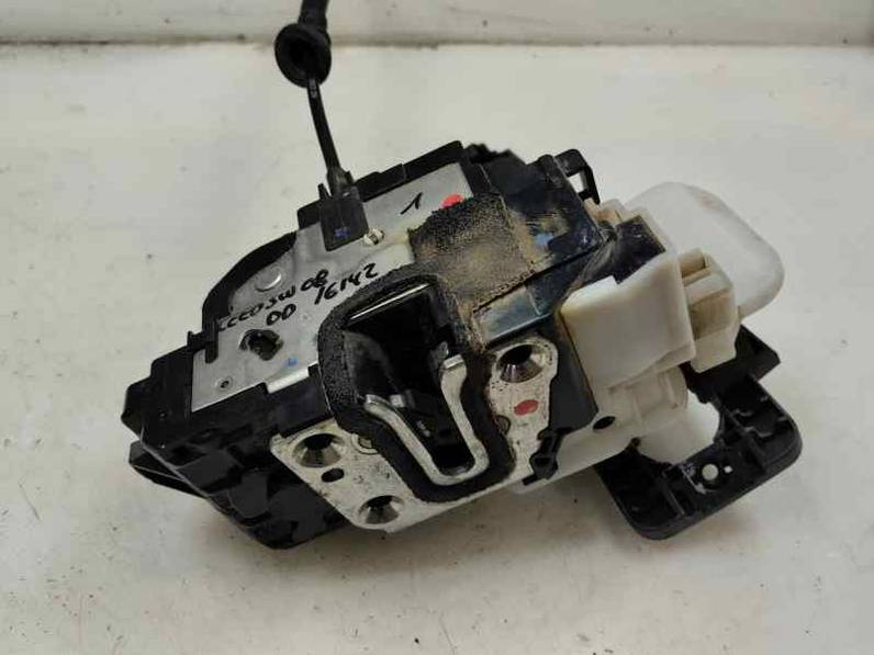 CERRADURA PUERTA DELANTERA DERECHA KIA CEE D 2008 1.6 CRDI (116 CV)