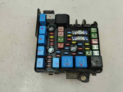 CAJA RELES FUSIBLES KIA CEE D 2008 1.6 CRDI (116 CV)