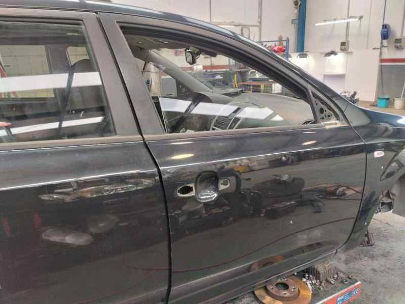 PUERTA DELANTERA DERECHA KIA CEE D 2008 1.6 CRDI (116 CV)