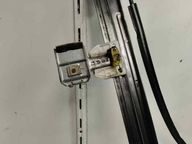 ELEVALUNAS DELANTERO DERECHO CHRYSLER VOYAGER 2005 2499 CRD (143 CV)