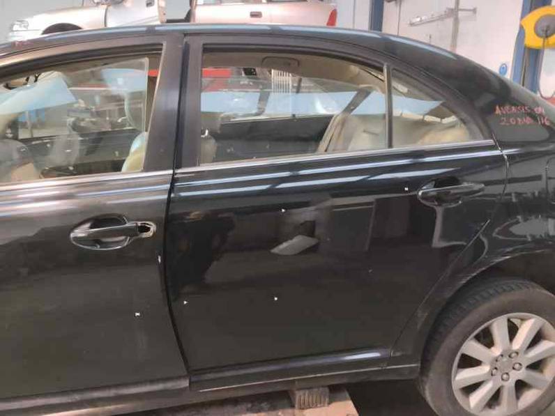 PUERTA TRASERA IZQUIERDA TOYOTA AVENSIS BERLINA 2004 2.0 CDT (116 CV)