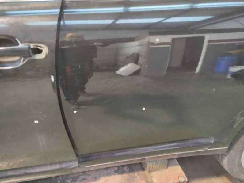 PUERTA TRASERA IZQUIERDA TOYOTA AVENSIS BERLINA 2004 2.0 CDT (116 CV)