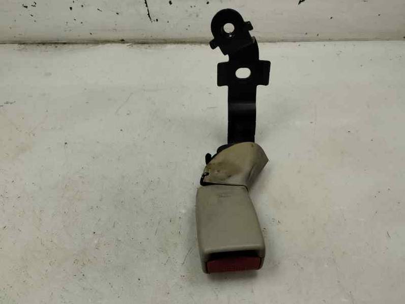 CINTURON SEGURIDAD TRASERO DERECHO TOYOTA AVENSIS BERLINA 2004 2.0 CDT (116 CV)