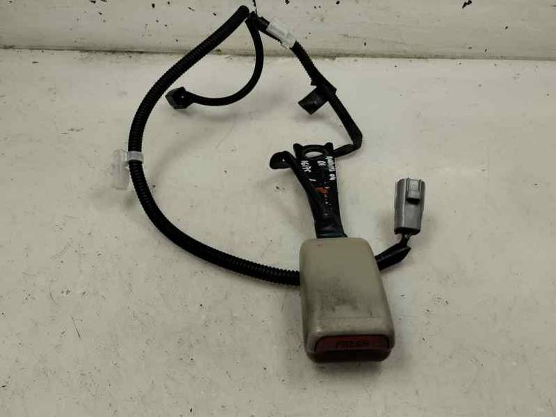 CINTURON SEGURIDAD DELANTERO IZQUIERDO TOYOTA AVENSIS BERLINA 2004 2.0 CDT (116 CV)