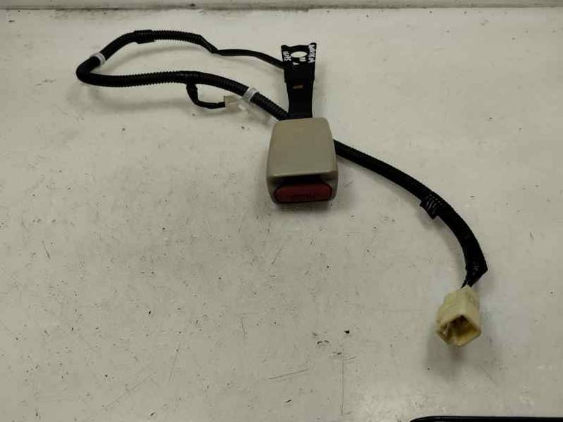 CINTURON SEGURIDAD DELANTERO DERECHO TOYOTA AVENSIS BERLINA 2004 2.0 CDT (116 CV)